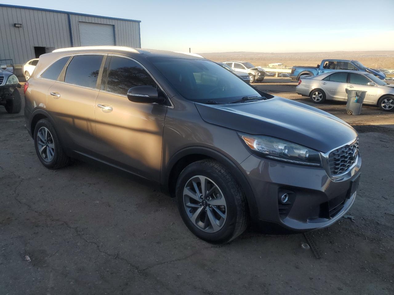 VIN 5XYPH4A55KG451849 2019 KIA SORENTO no.4