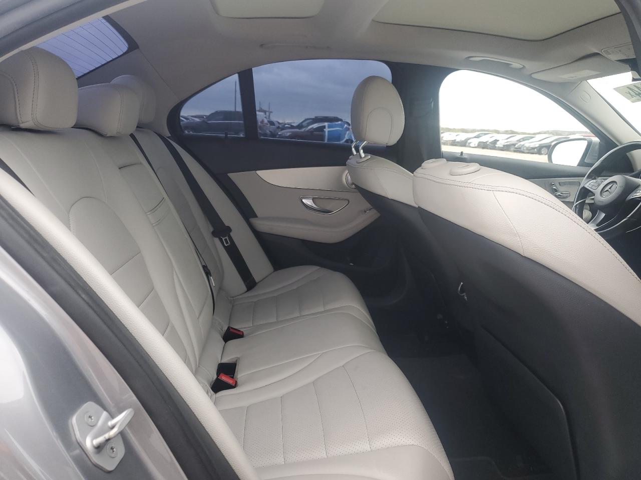 2016 Mercedes-Benz C-klasse - Image 10