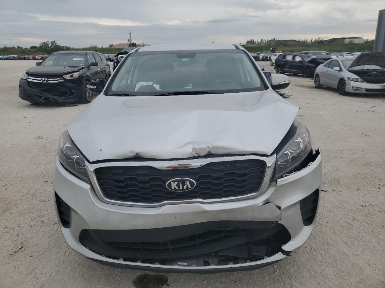 2019 Kia Sorento - Image 5
