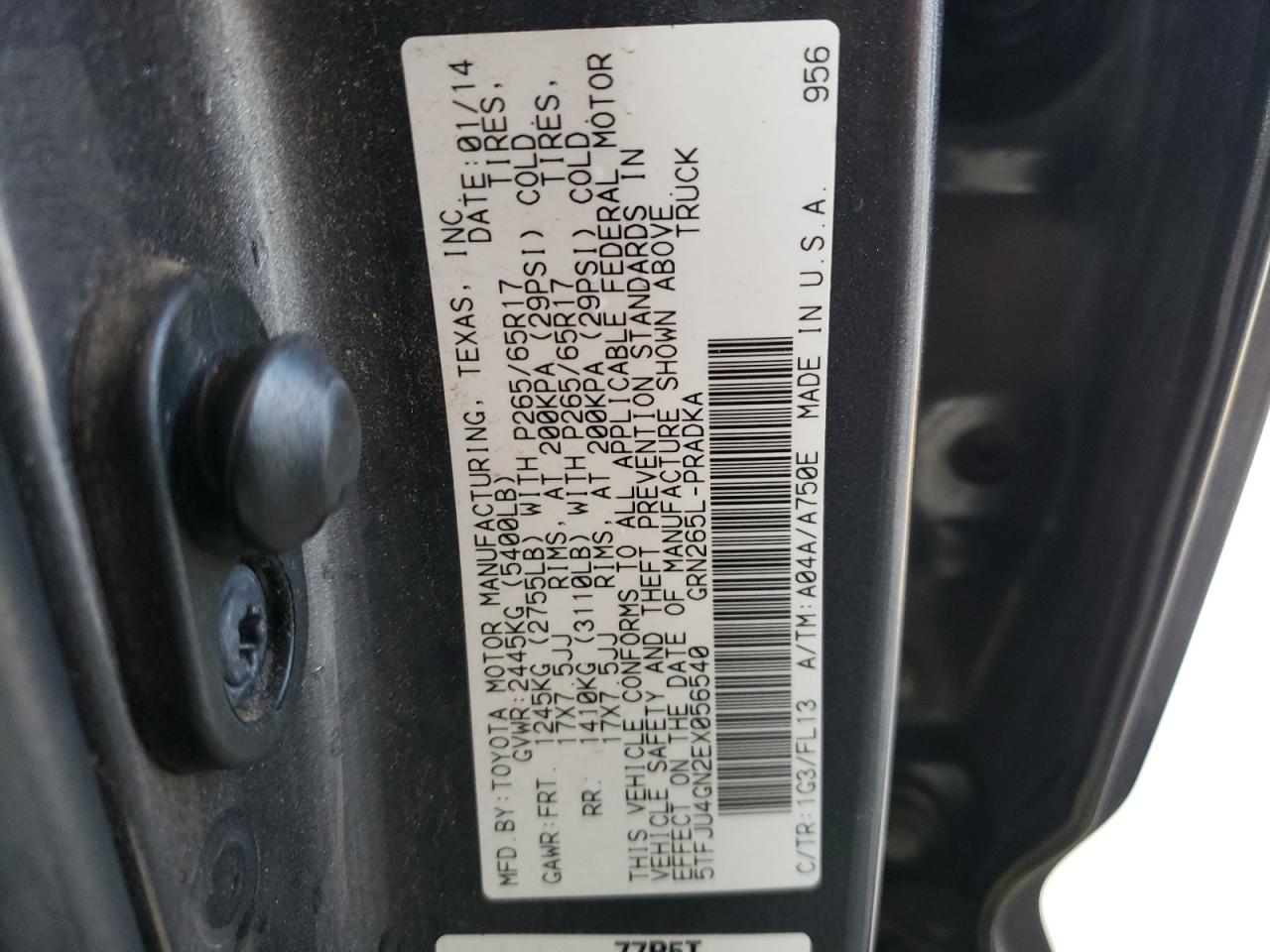 2014 Toyota Tacoma - Image 12