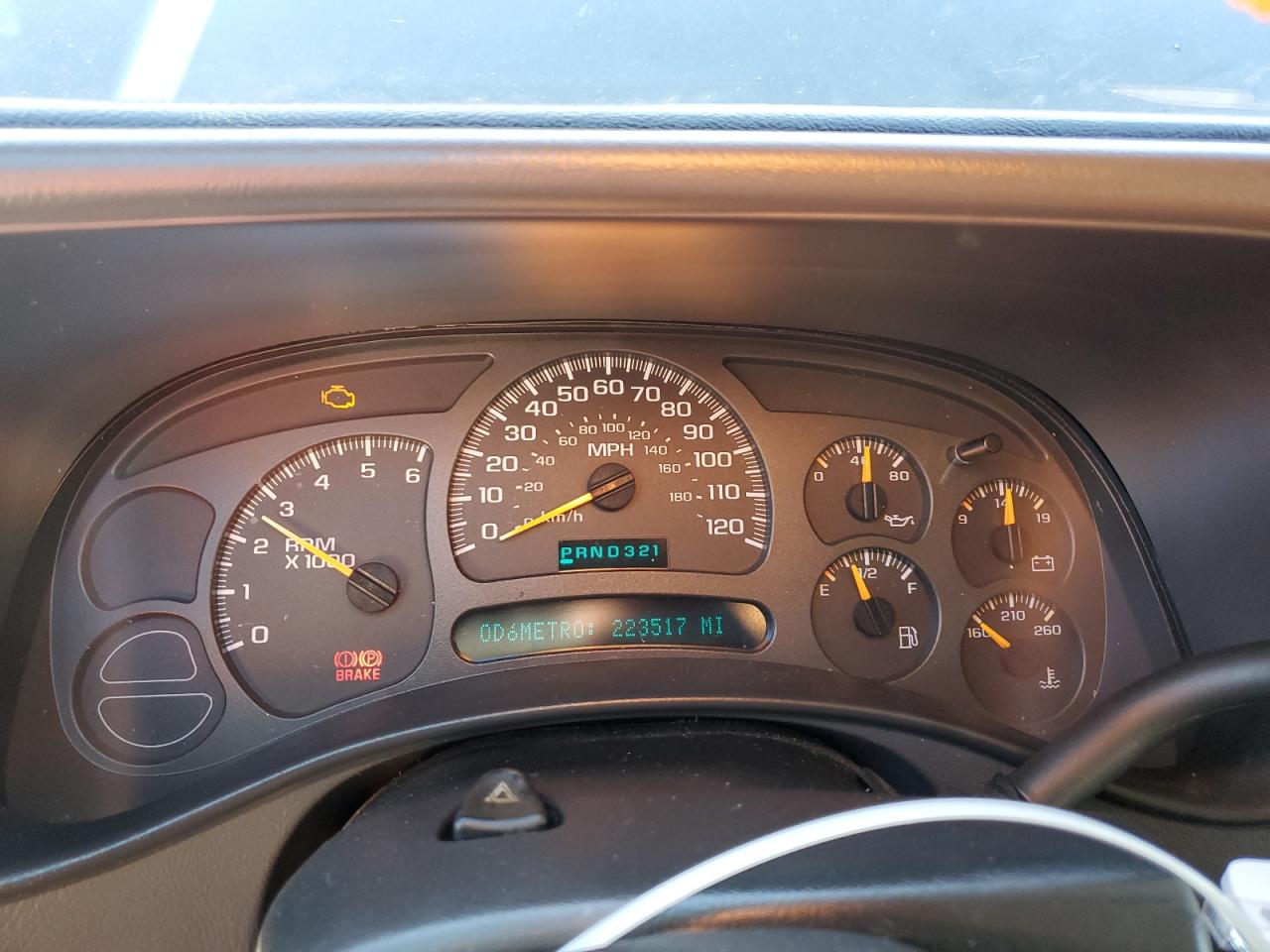 2003 Chevrolet Avalanche - Image 9