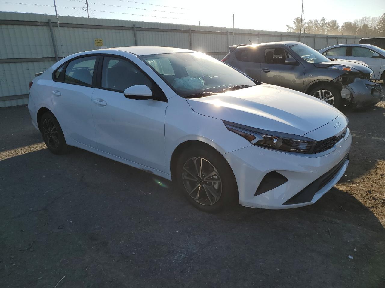 VIN 3KPF24AD3RE828982 2024 KIA FORTE no.4