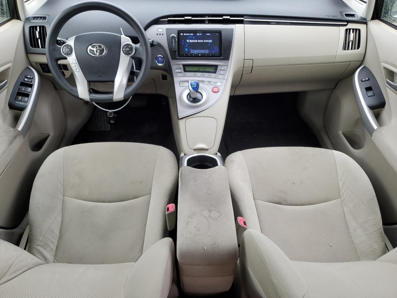 2012 Toyota Prius - Image 8