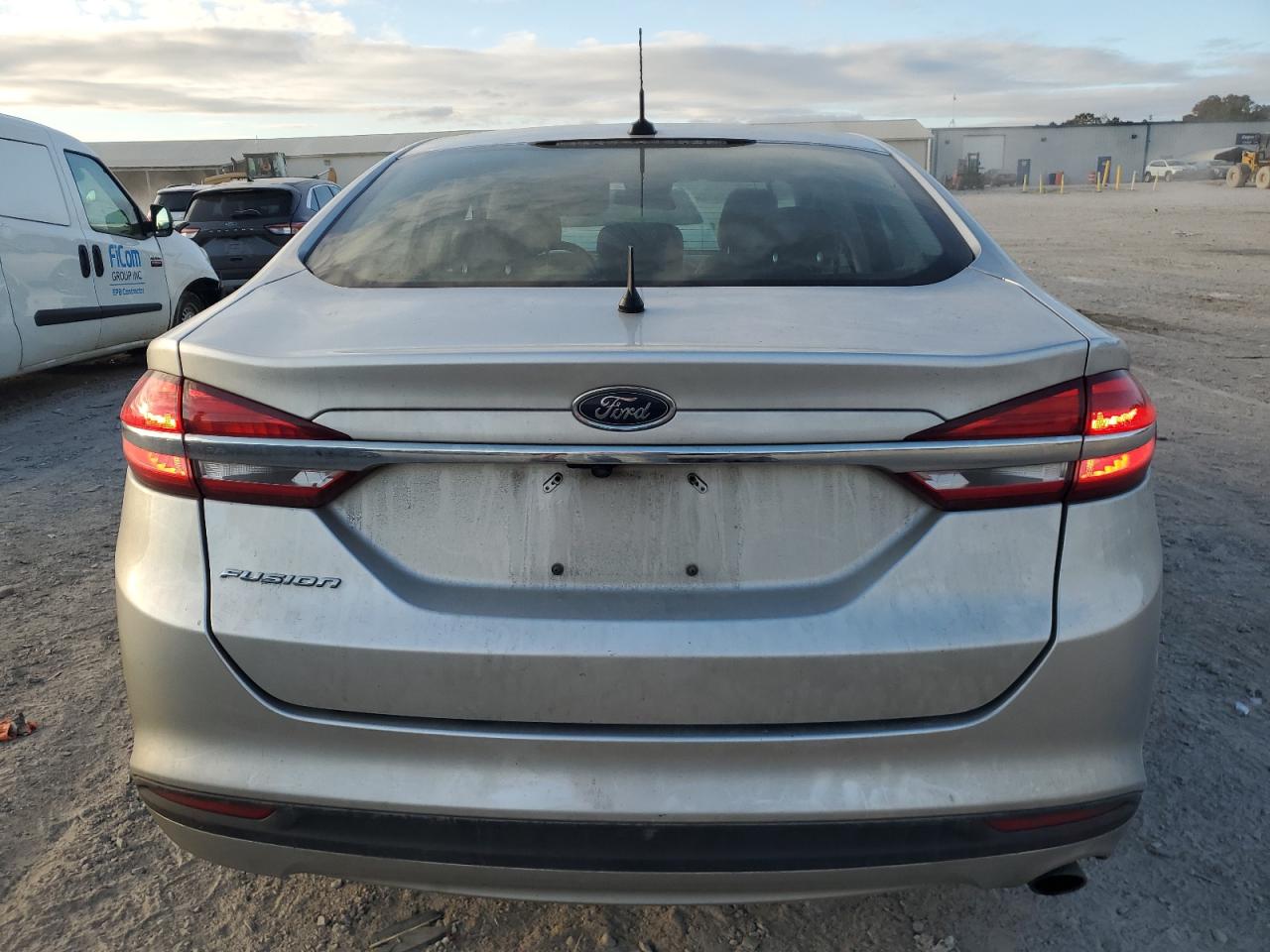 2018 Ford Fusion S VIN: 3FA6P0G72JR164995 Lot: 79602214