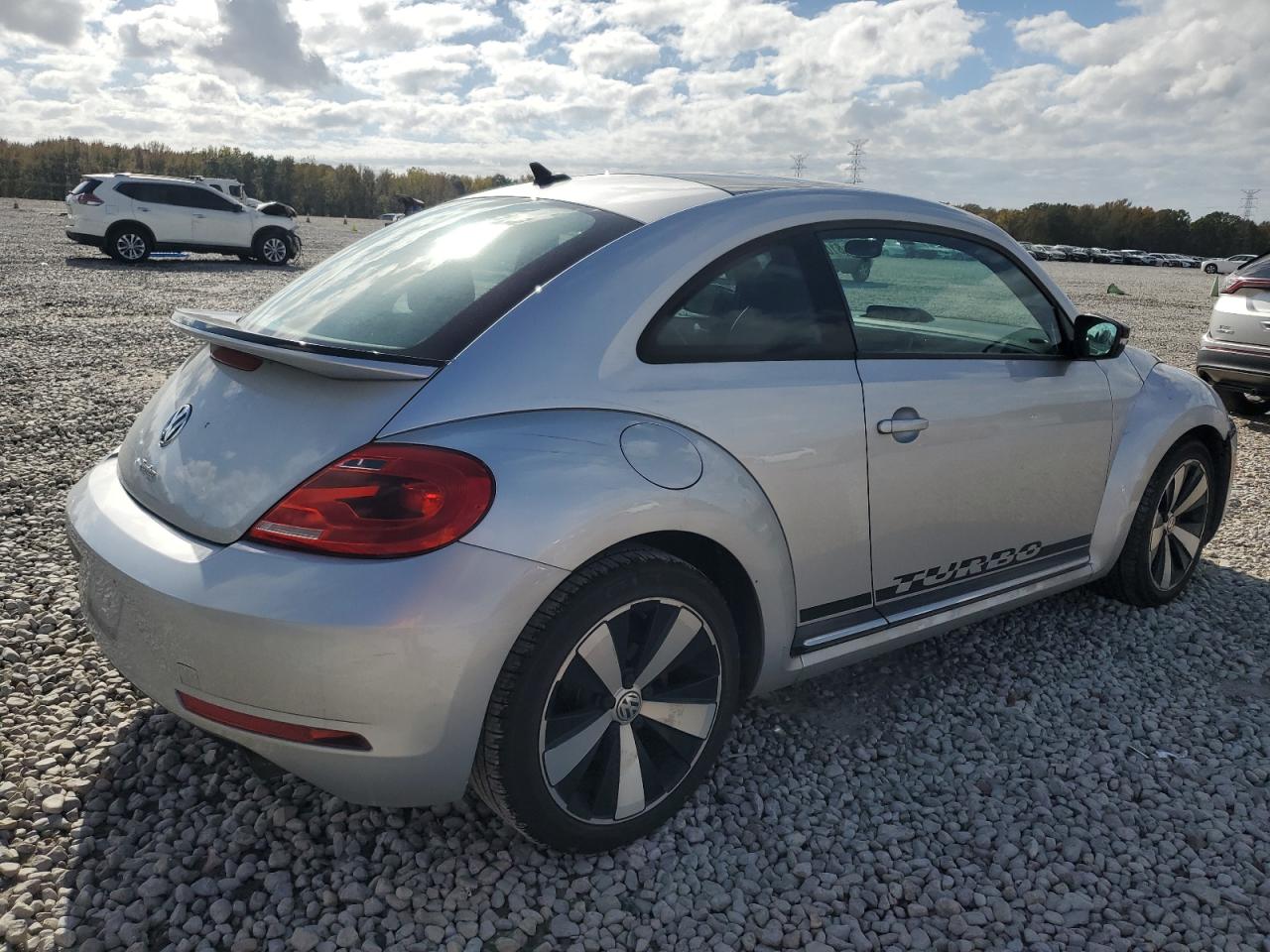 2013 Volkswagen Beetle - Image 3