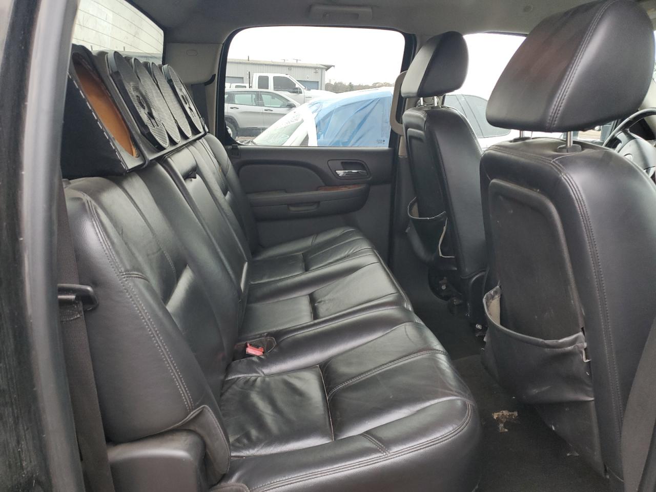 2008 Chevrolet Silverado - Image 11