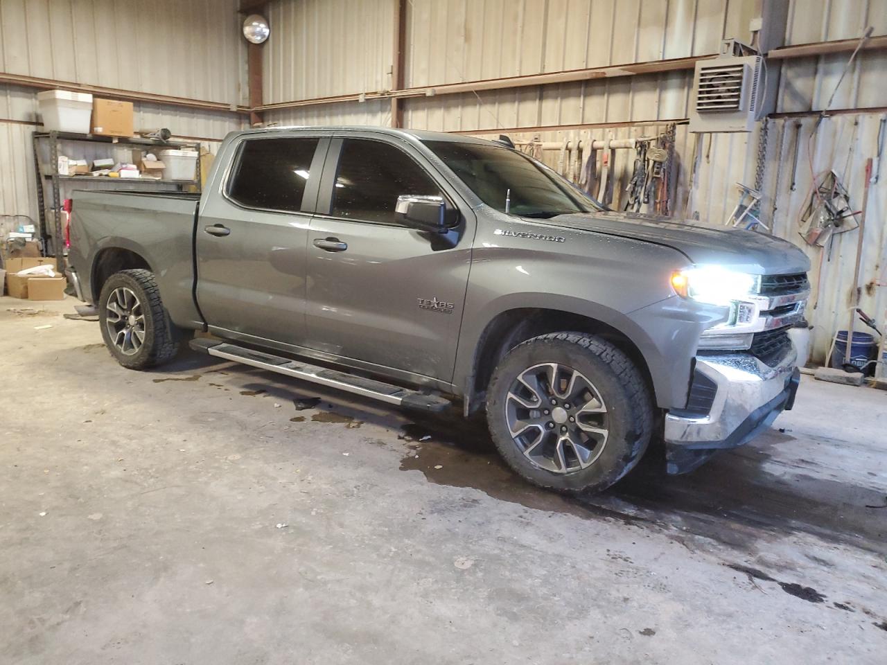 2019 Chevrolet Silverado - Image 4