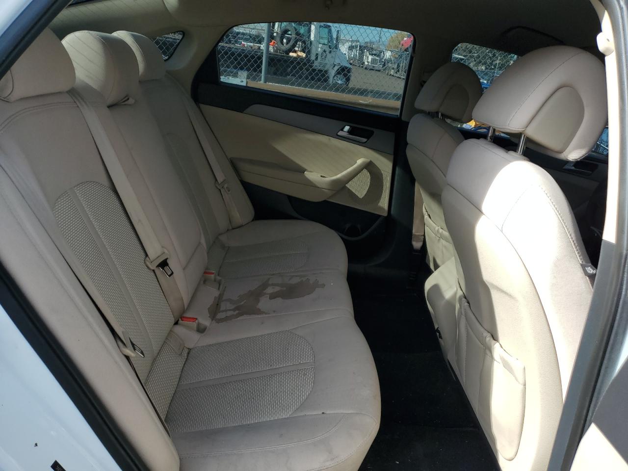 2016 Hyundai Sonata - Image 10