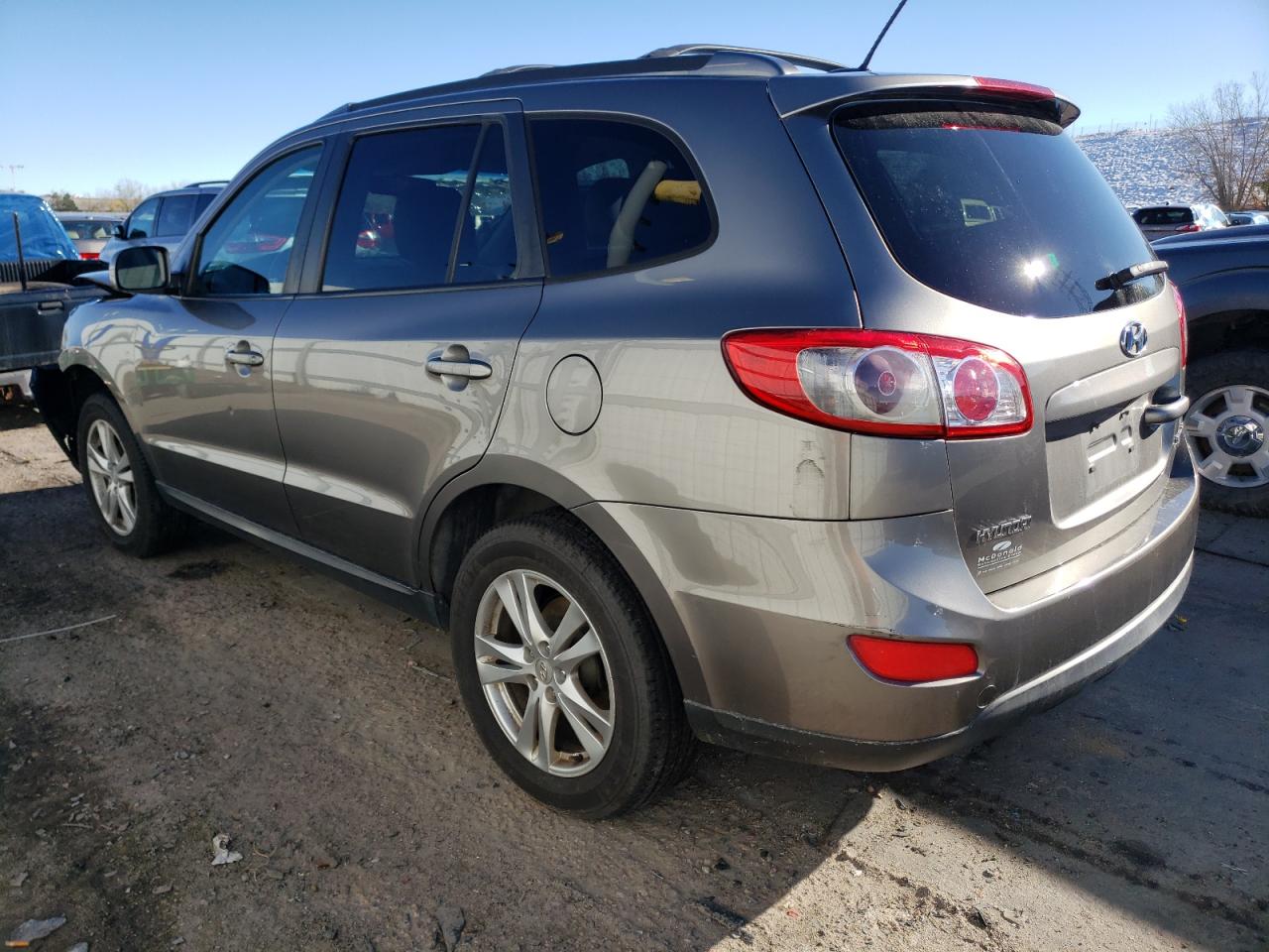 2011 Hyundai Santa Fe - Image 2