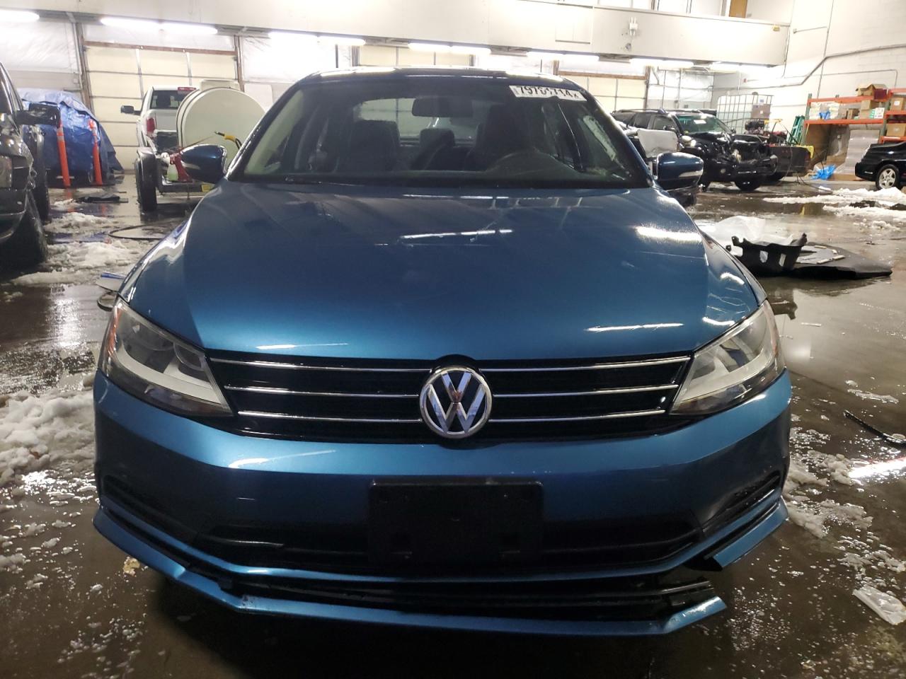2015 Volkswagen Jetta - Image 5