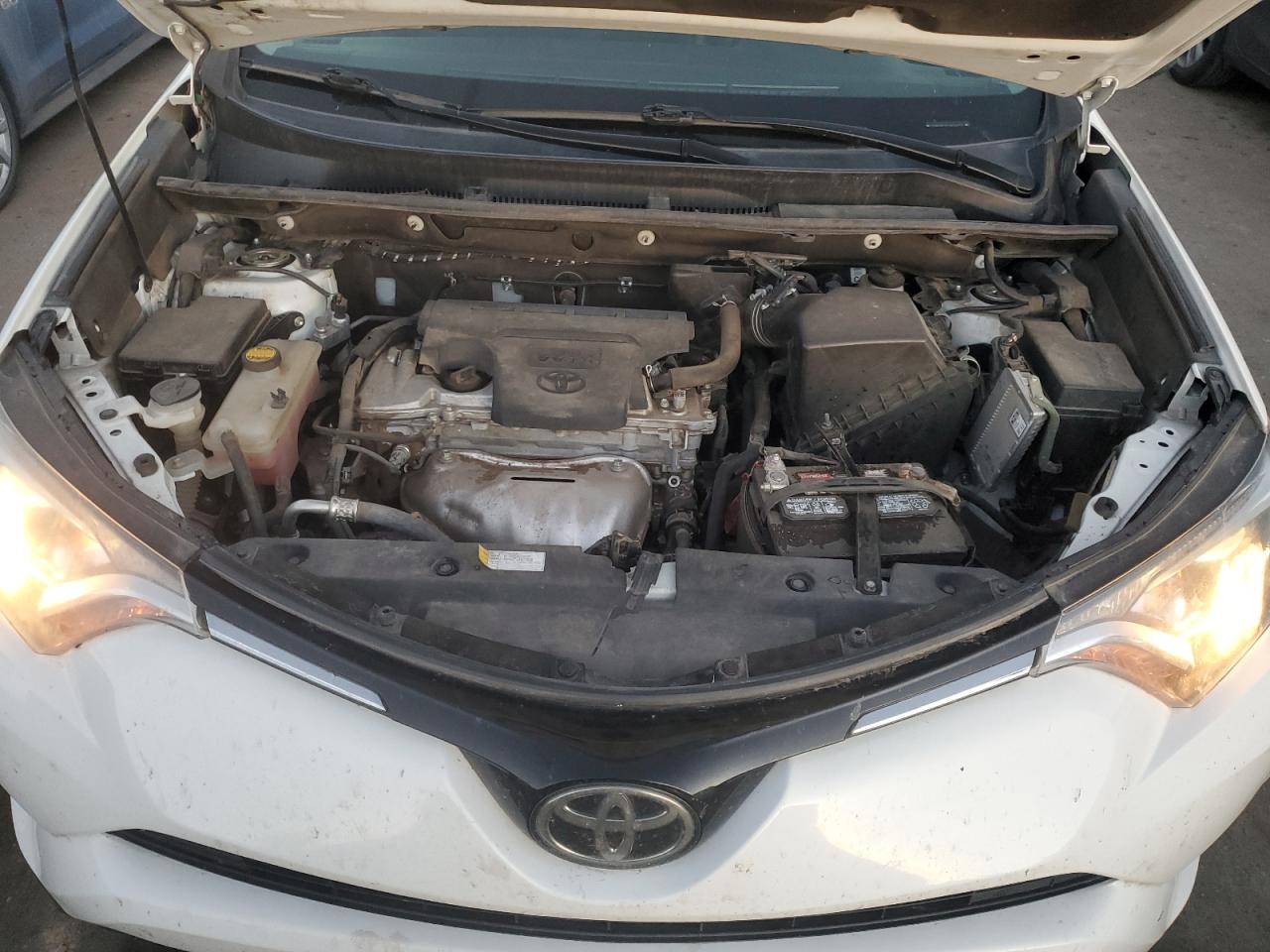 2018 Toyota RAV 4 - Image 11