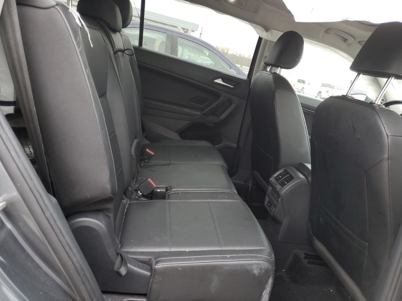 2019 Volkswagen Tiguan - Image 12