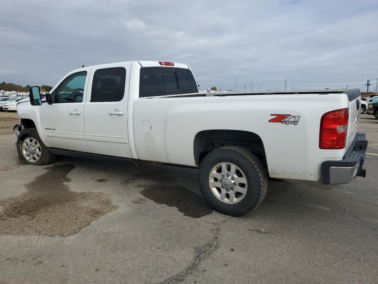 2013 Chevrolet Silverado - Image 2