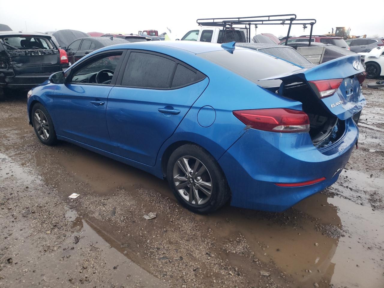 2017 Hyundai Elantra - Image 2