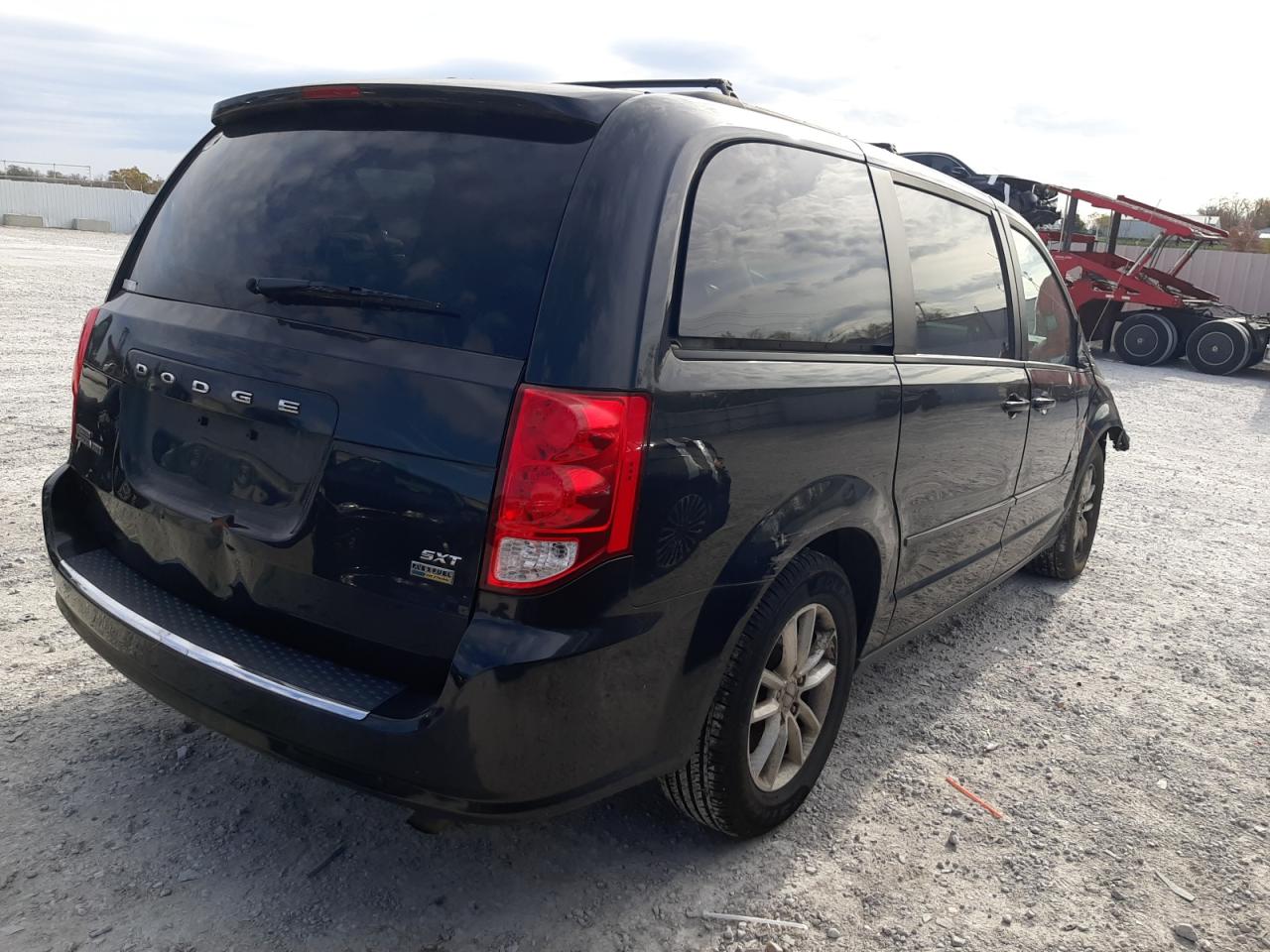 VIN 2C4RDGCG4GR249477 2016 DODGE CARAVAN no.3