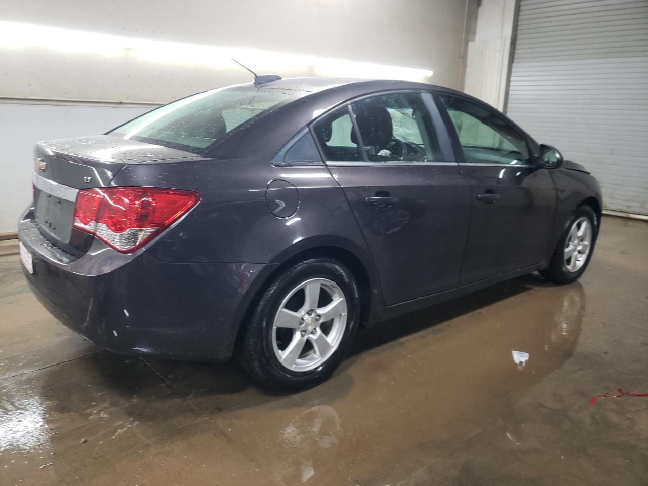 2016 Chevrolet Cruze - Image 3