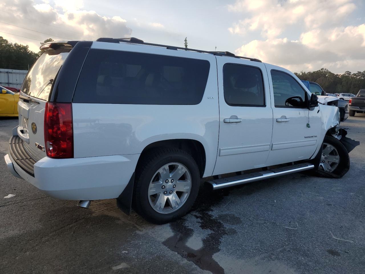 VIN 1GKS1KE06DR306202 2013 GMC YUKON no.3