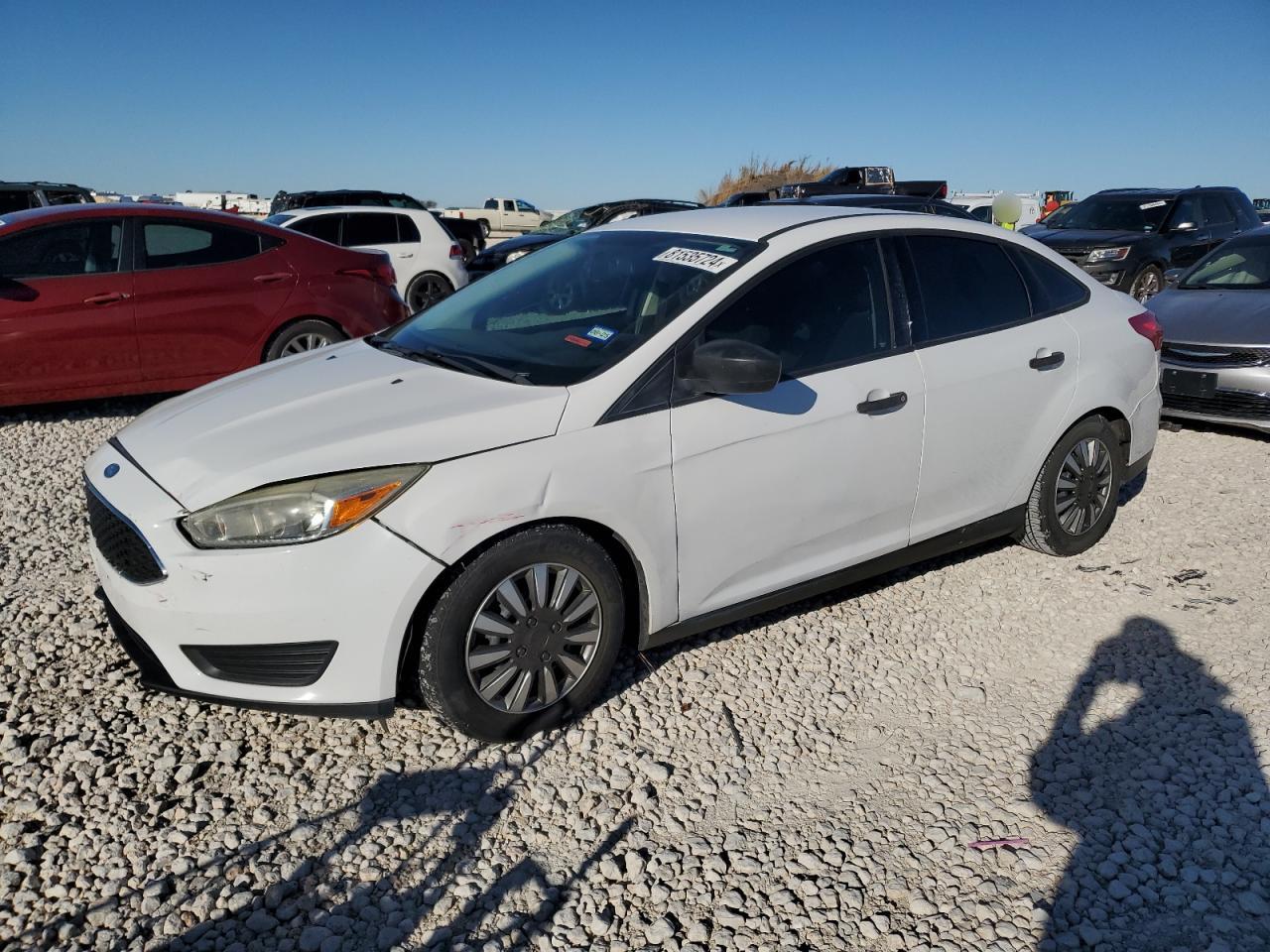 VIN 1FADP3E24GL310093 2016 FORD FOCUS no.1