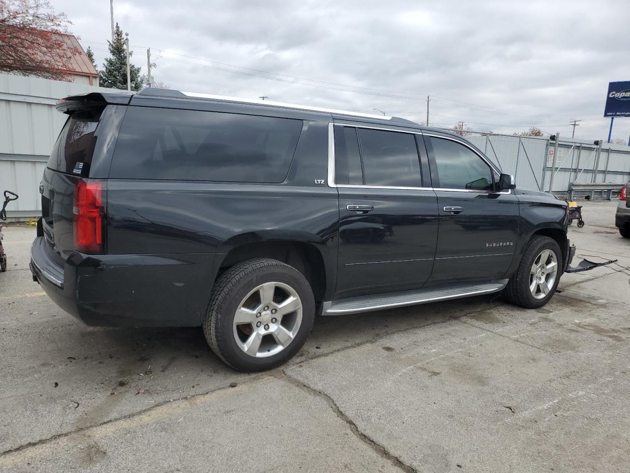 2015 Chevrolet Suburban - Image 3