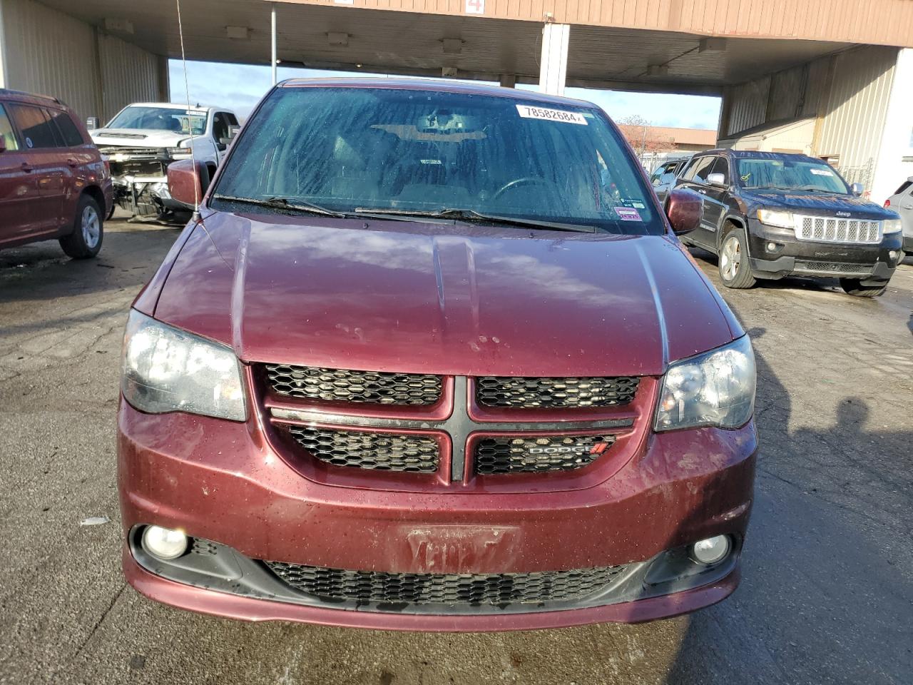 2018 Dodge Caravan - Image 5