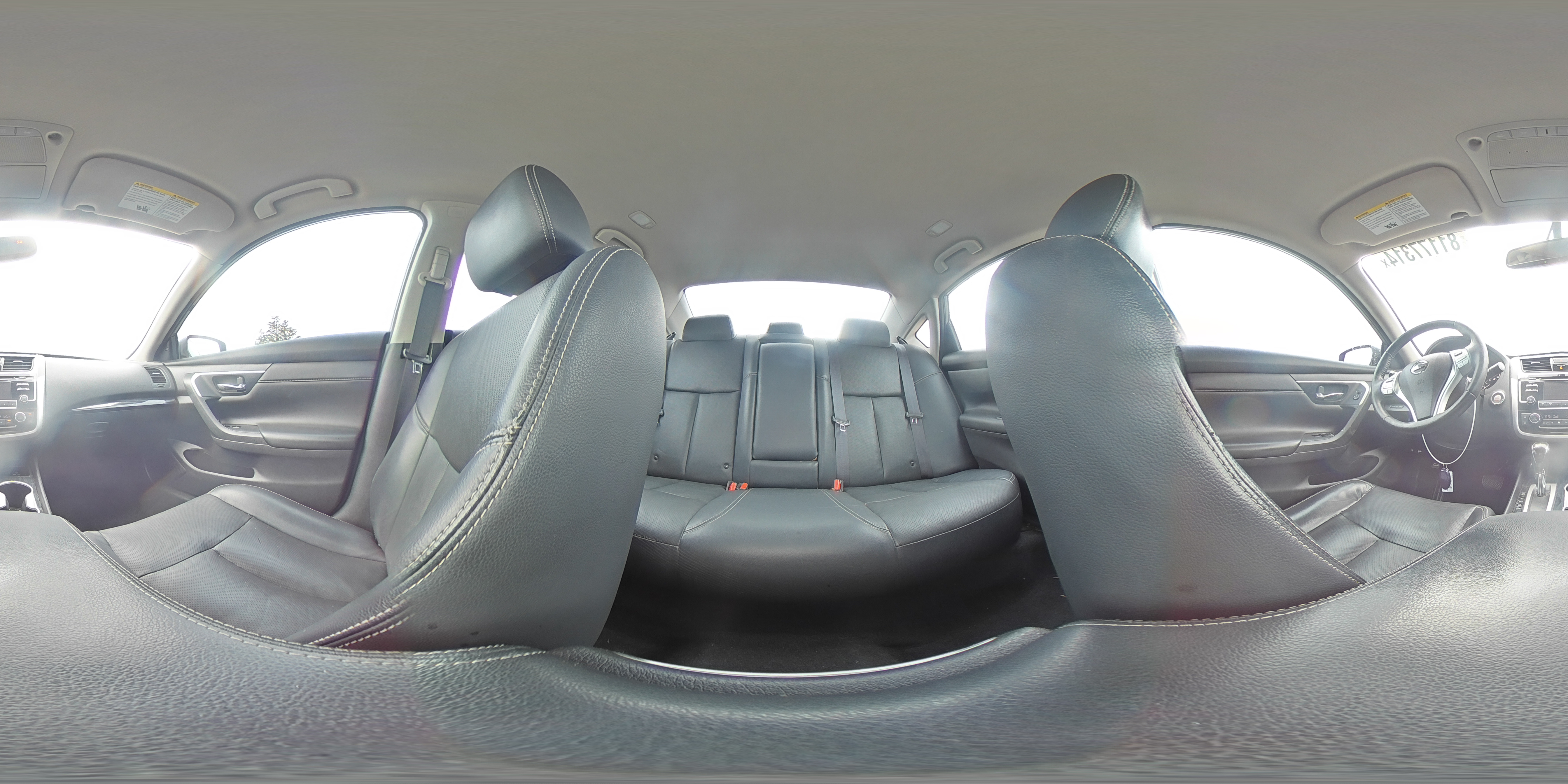 2018 Nissan Altima - Image 14