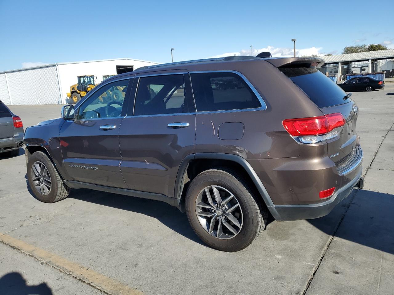 2018 Jeep Grand Cherokee - Image 2