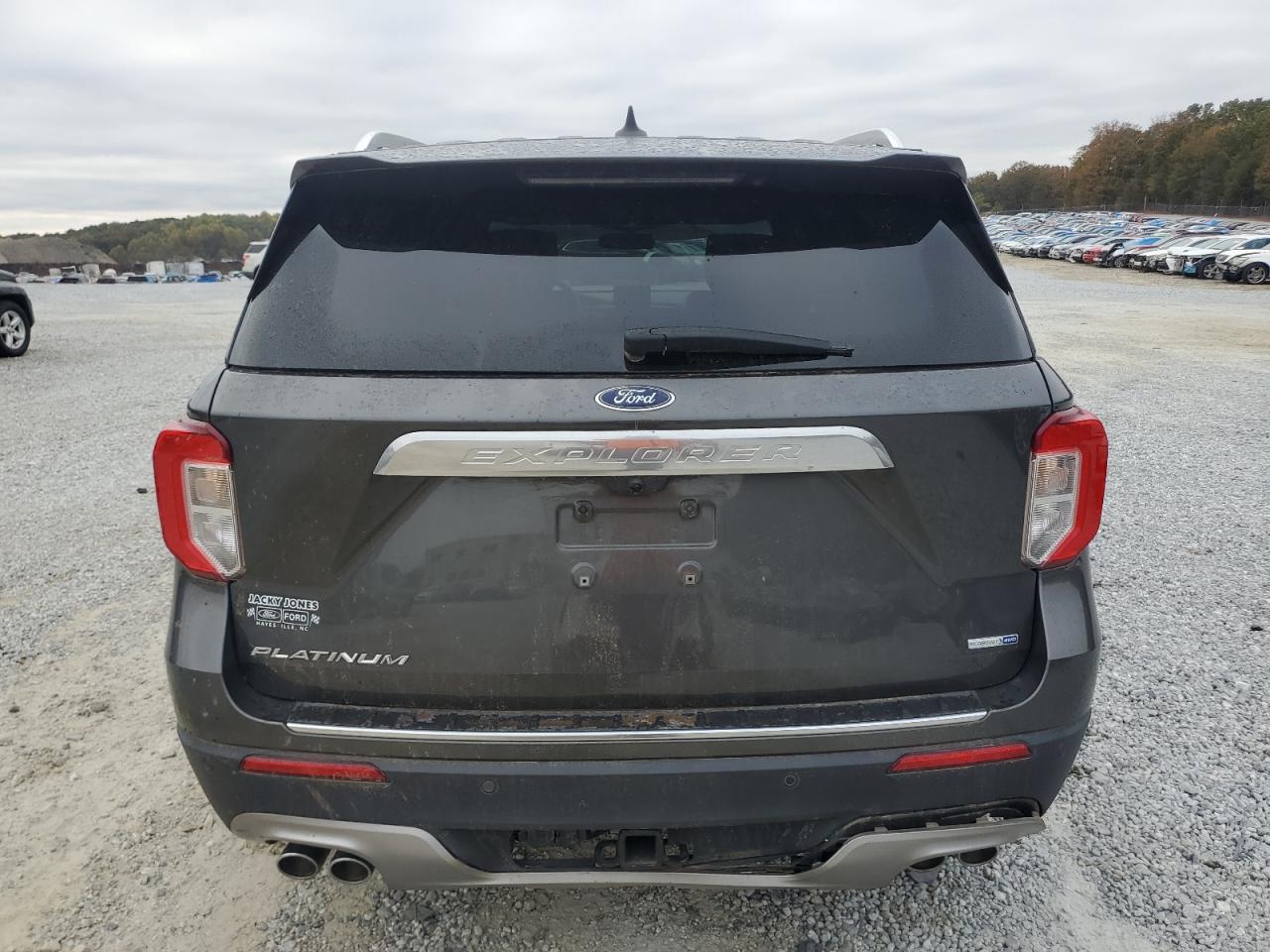 2020 Ford Explorer - Image 6