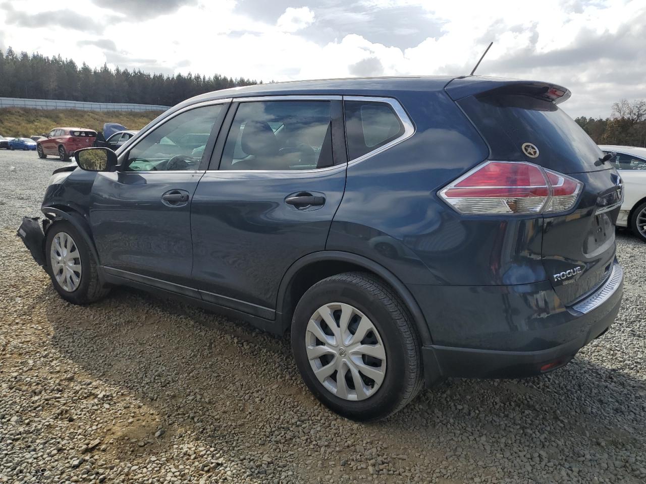 2016 Nissan Rogue - Image 2