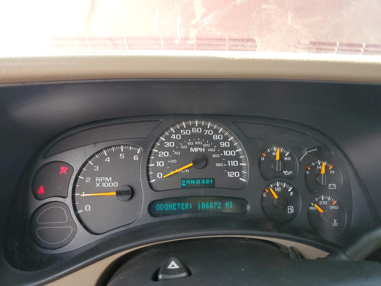 2004 GMC Sierra - Image 9