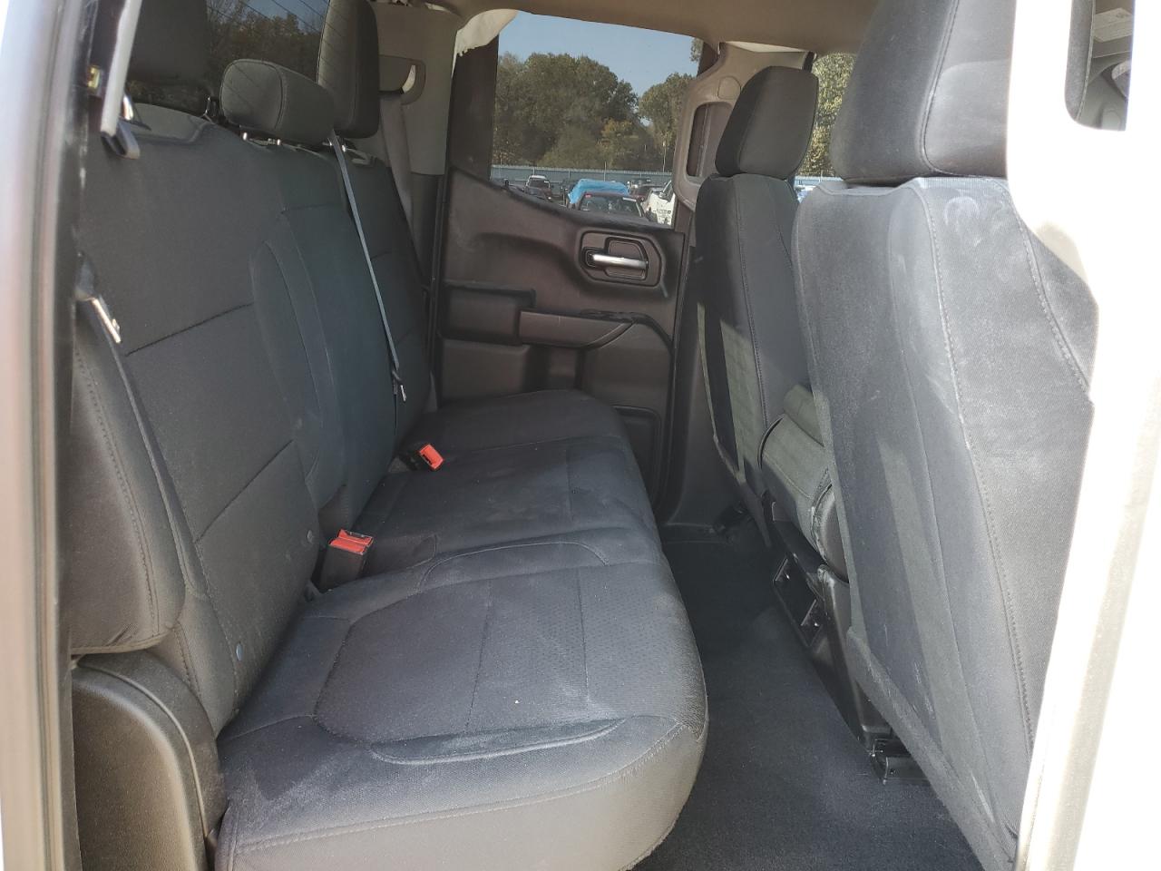 2020 Chevrolet Silverado - Image 10