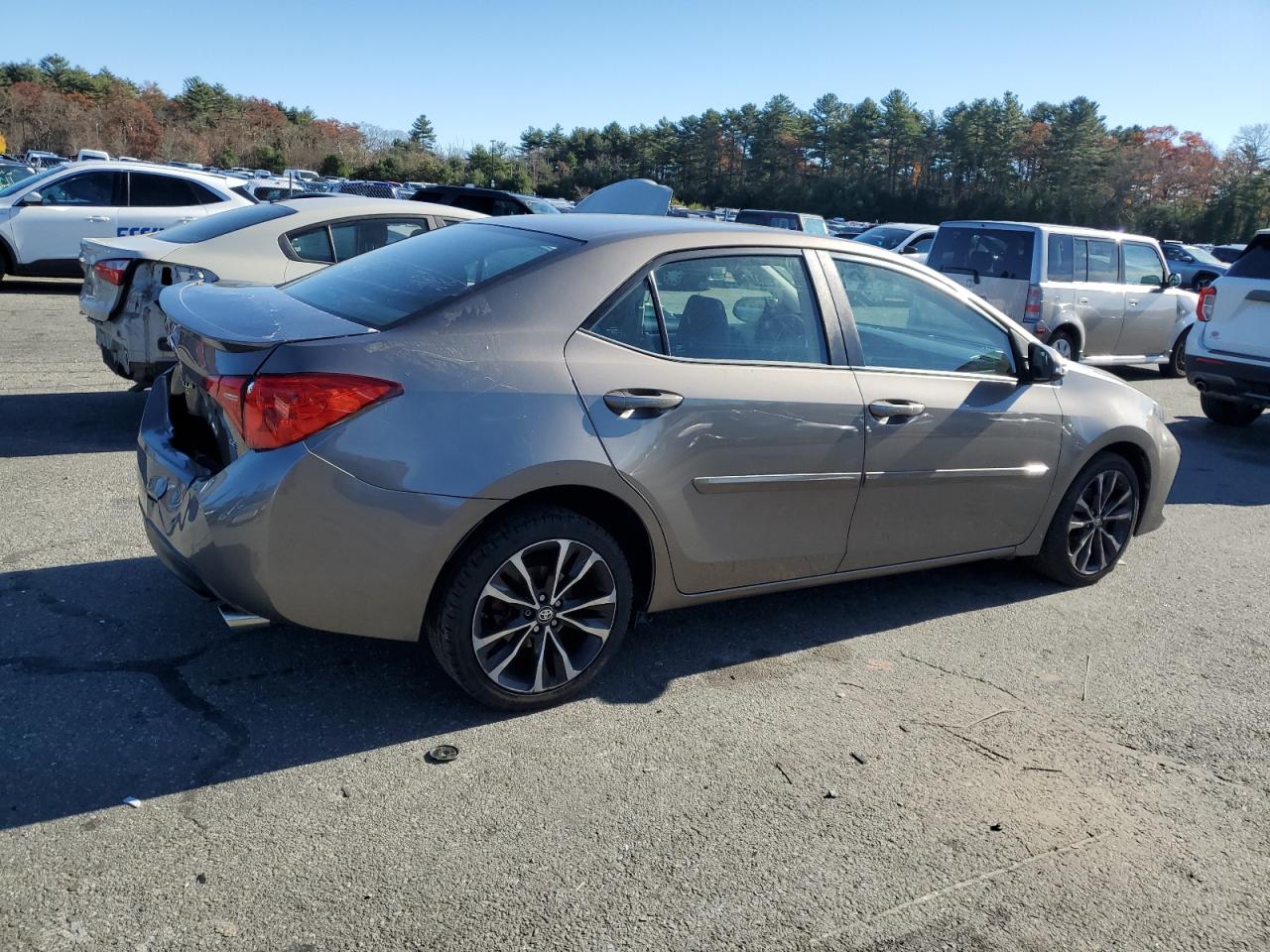 2018 Toyota Corolla - Image 3