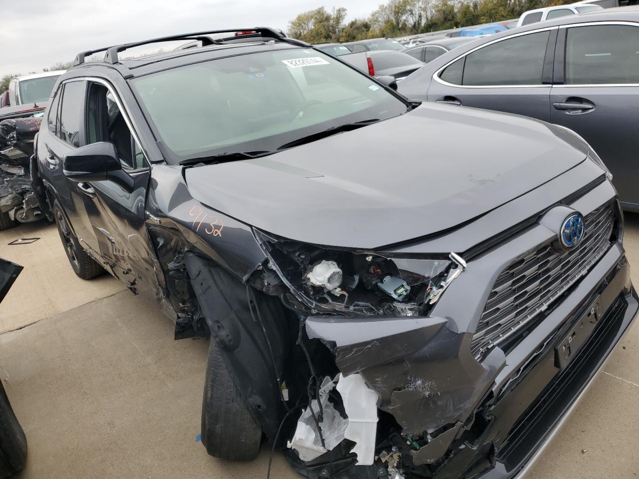 2020 Toyota RAV 4 - Image 4
