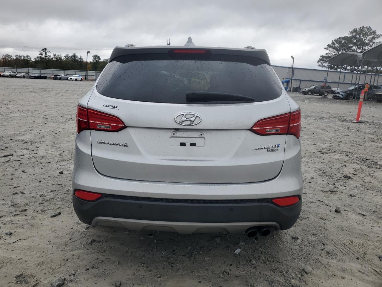 2015 Hyundai Santa Fe - Image 6