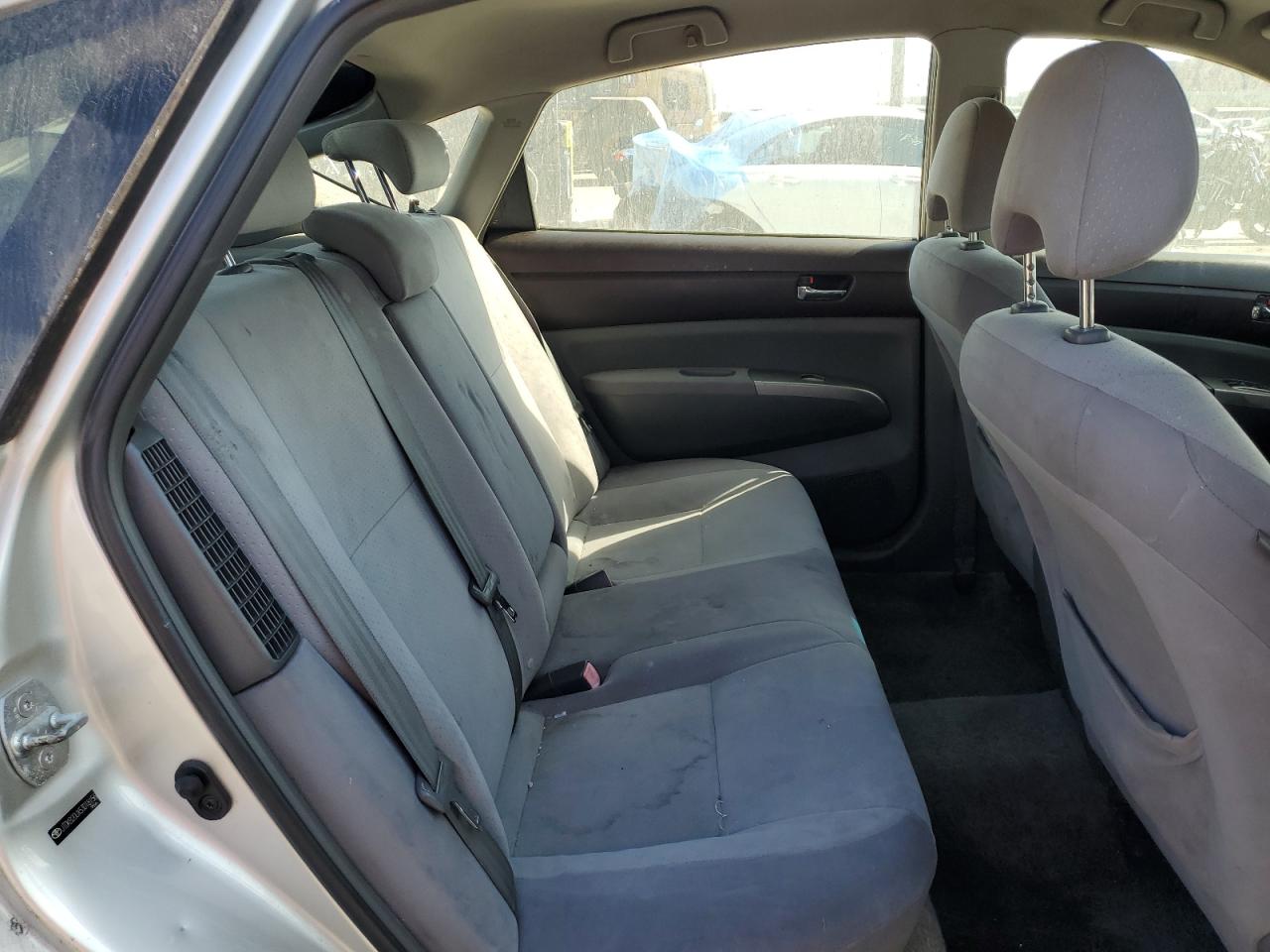 2005 Toyota Prius - Image 10