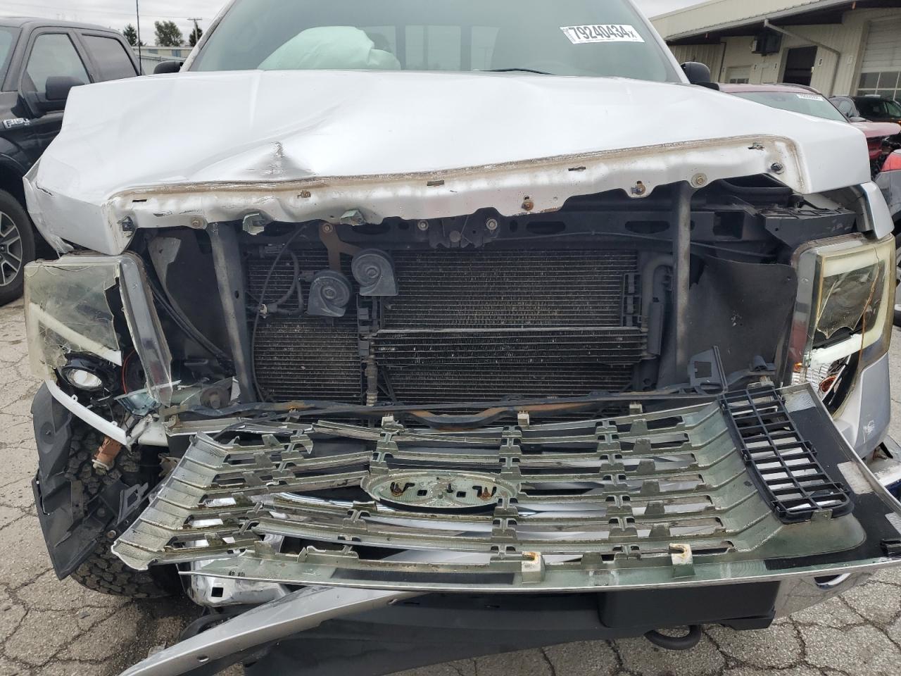 2010 Ford F-150 - Image 11