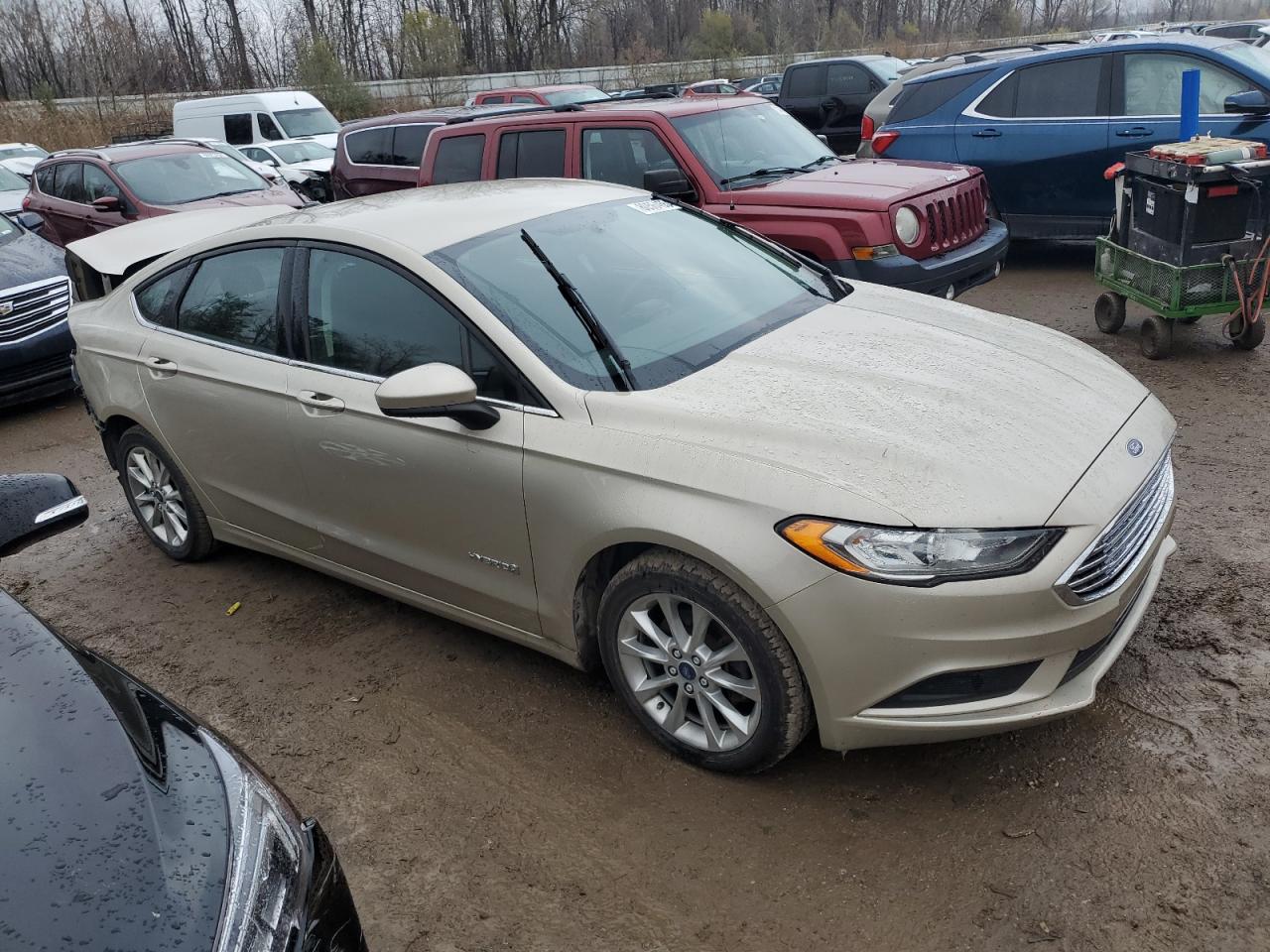 VIN 3FA6P0LU7HR385028 2017 FORD FUSION no.4