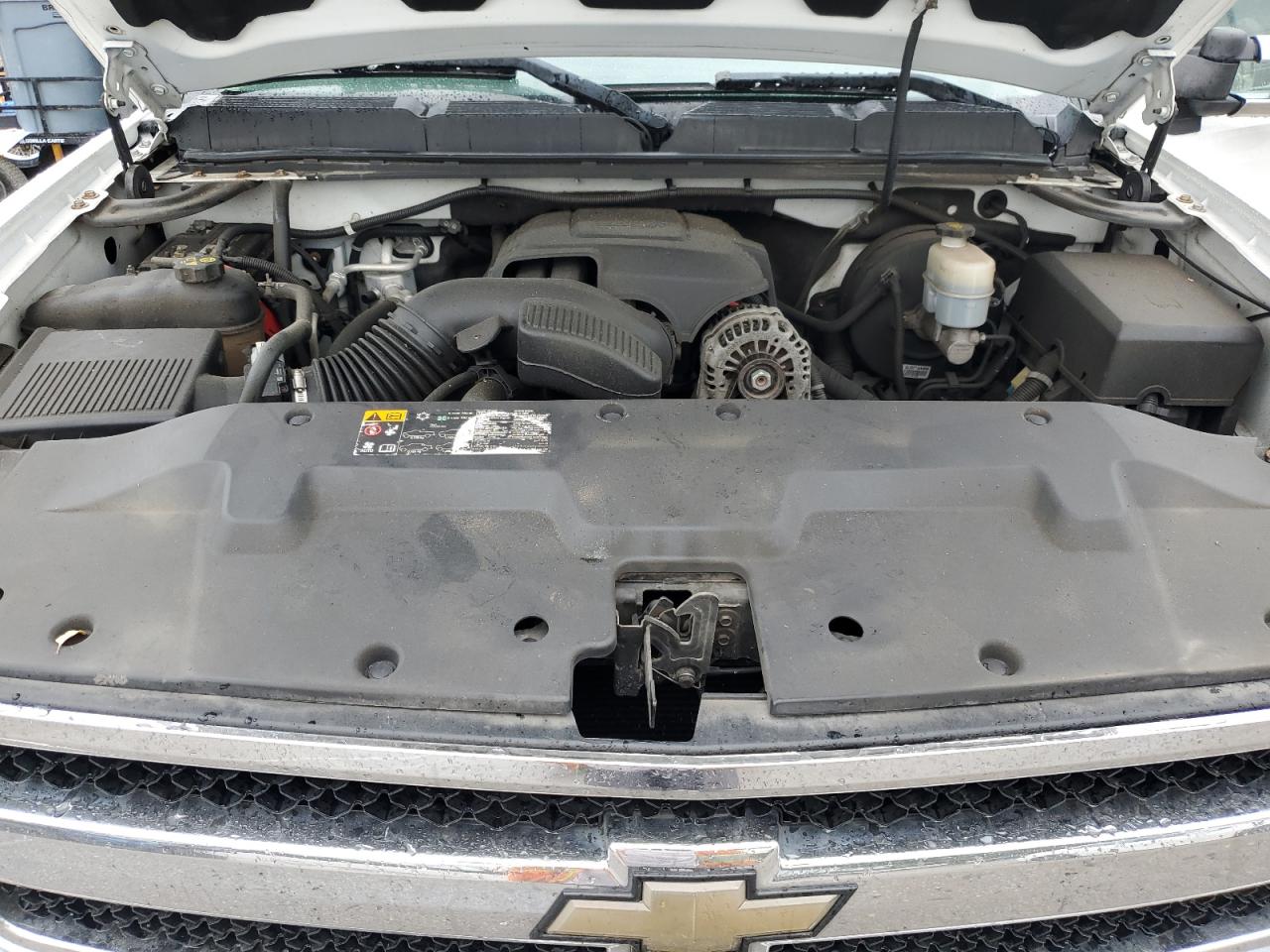 2011 Chevrolet Silverado - Image 11