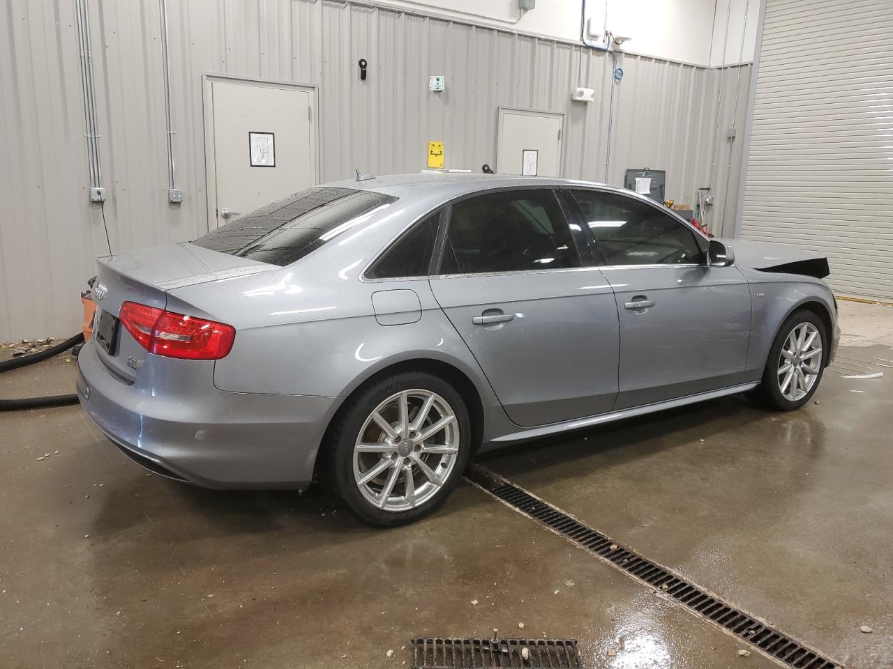 VIN WAUFFAFL0FN043777 2015 AUDI A4 no.3