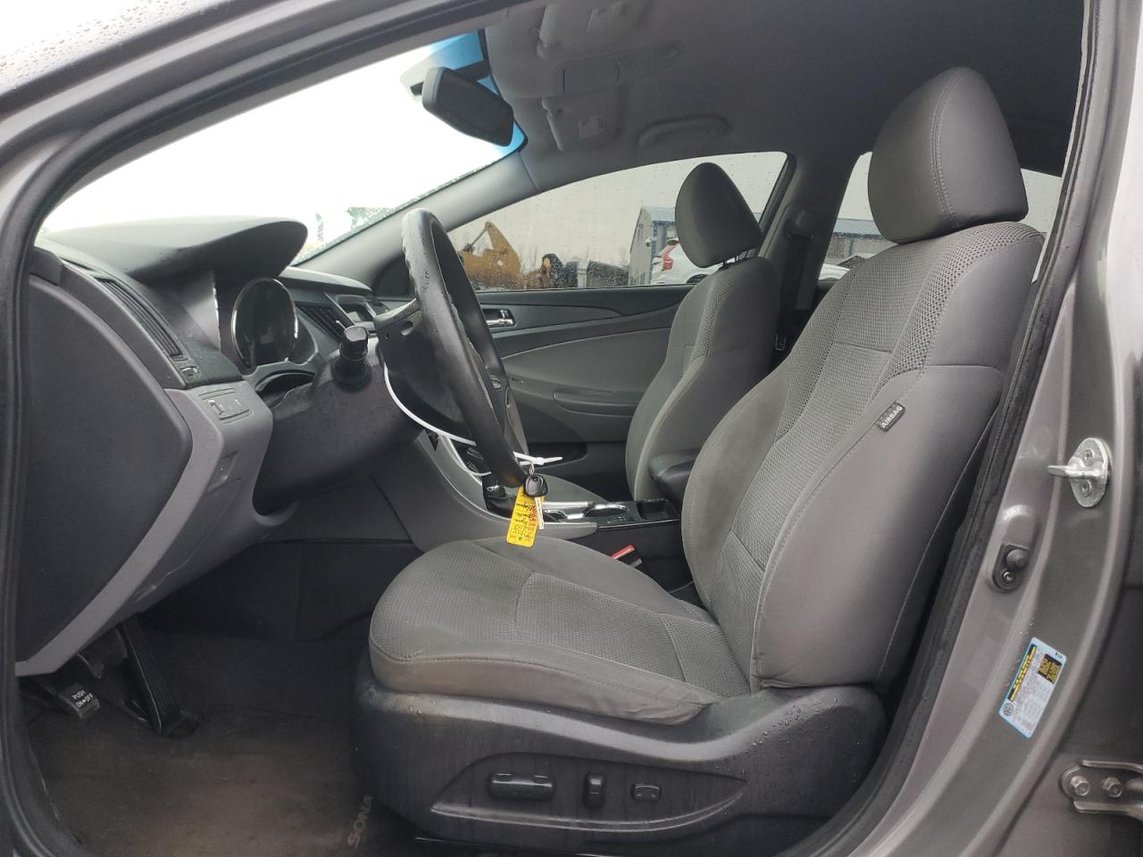 2013 Hyundai Sonata - Image 7