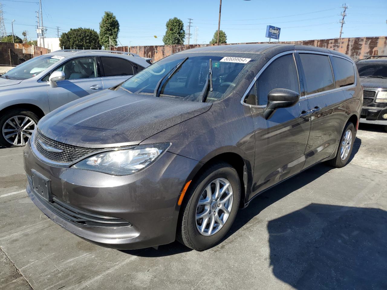 2018 Chrysler Pacifica - Image 1
