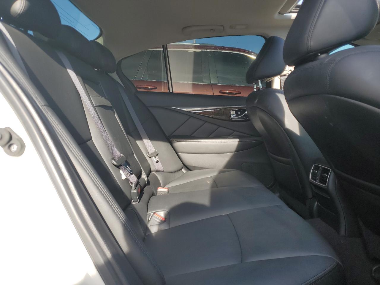 2018 Infiniti Q50 - Image 11