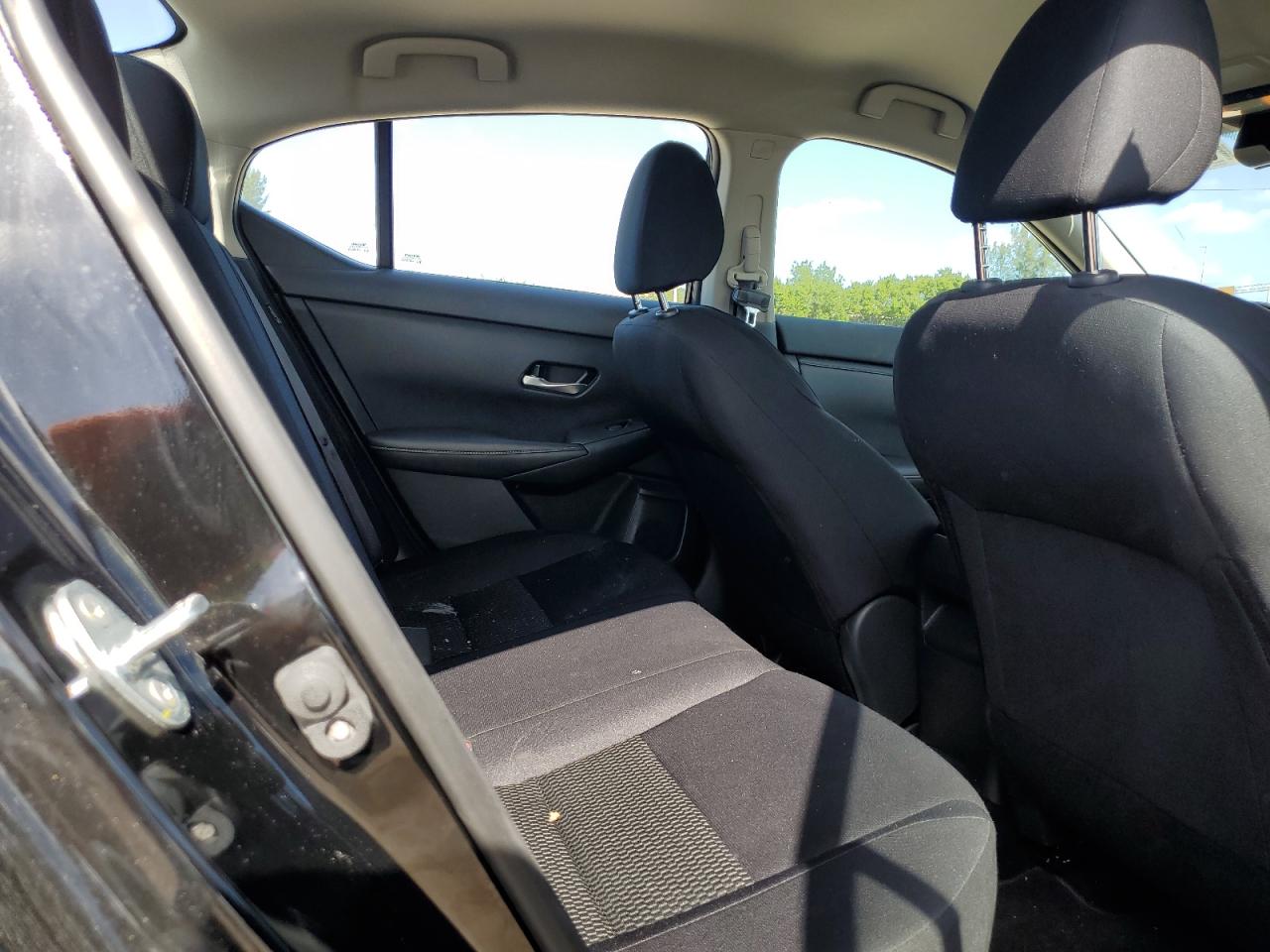 2021 Nissan Sentra - Image 10