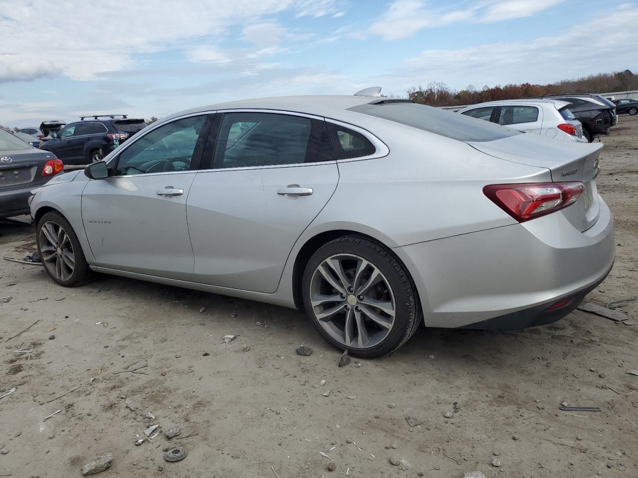 2021 Chevrolet Malibu - Image 2