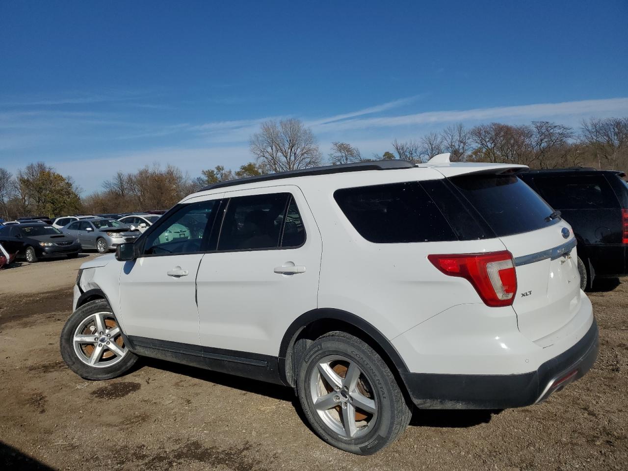 VIN 1FM5K8D8XHGB41302 2017 FORD EXPLORER no.2