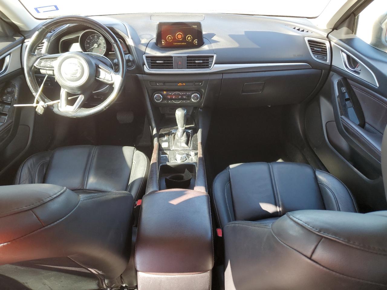 2017 Mazda 3 - Image 8
