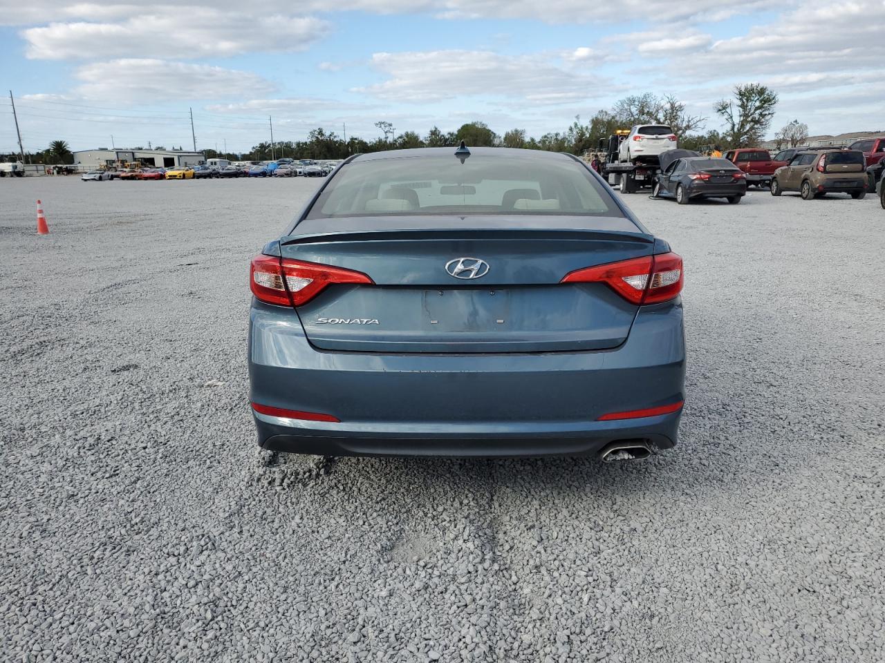 2016 Hyundai Sonata Se VIN: 5NPE24AF8GH411962 Lot: 81047434