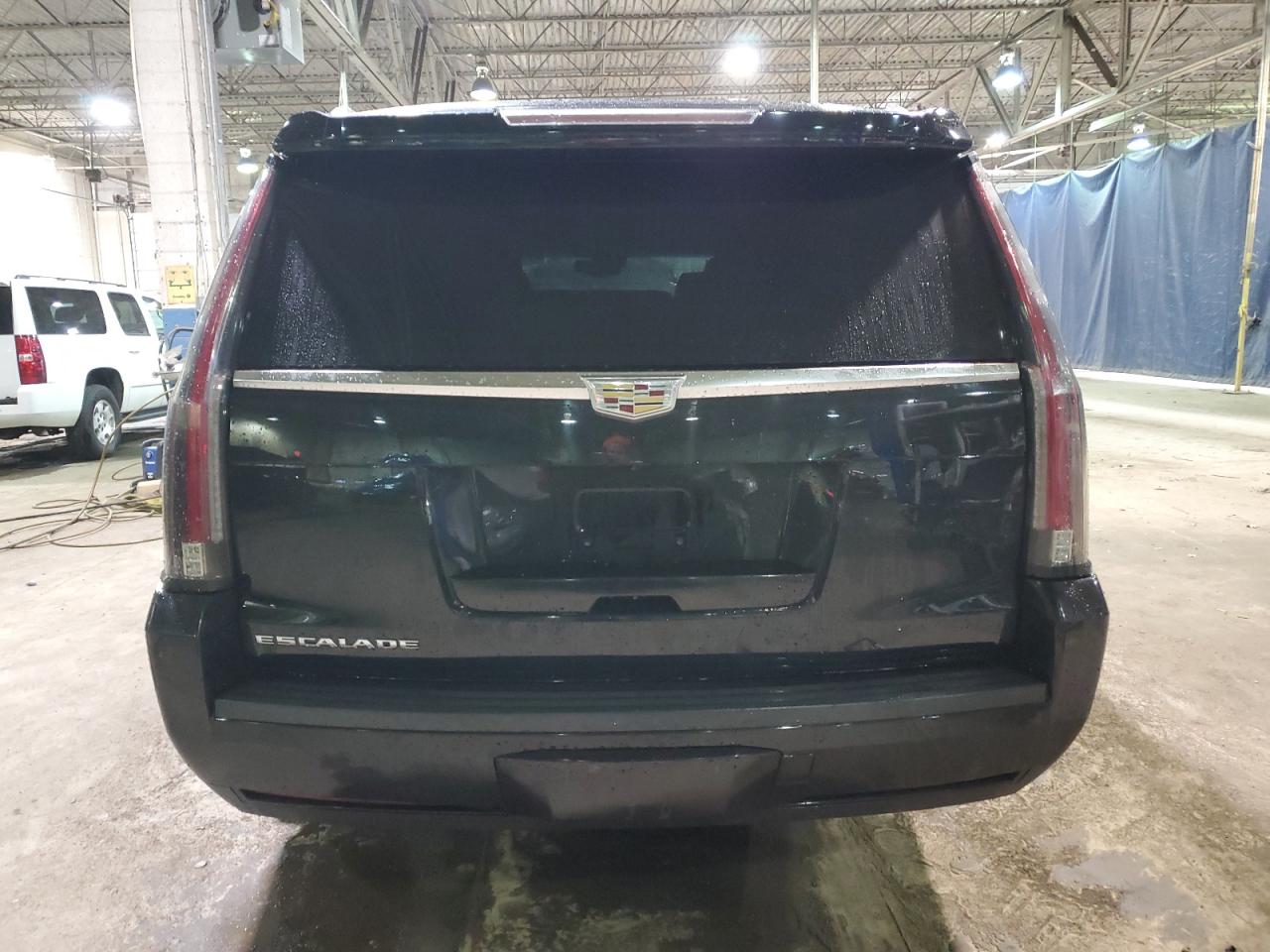 2016 Cadillac Escalade - Image 6