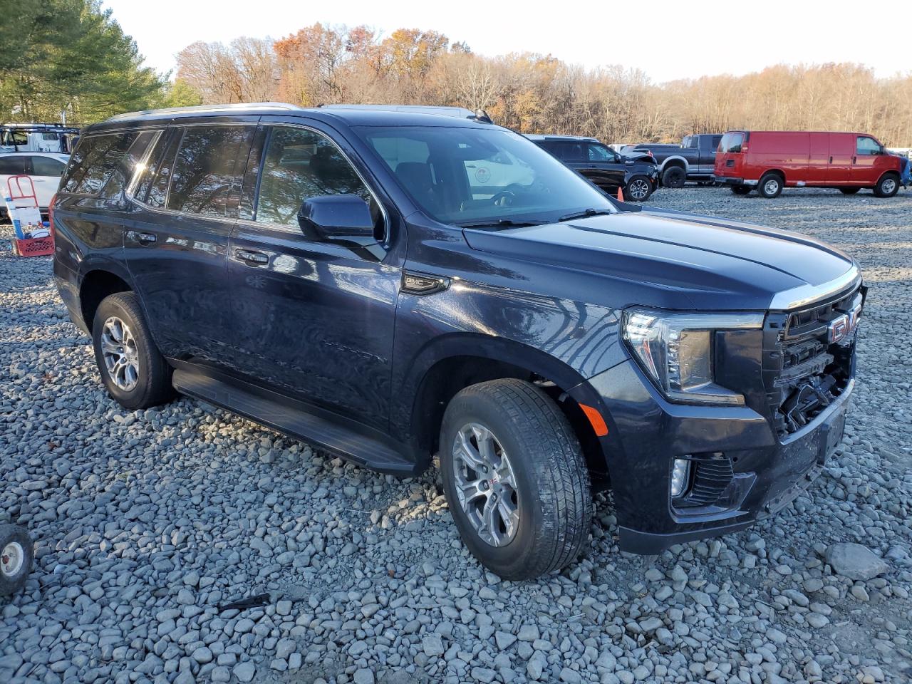 2022 GMC Yukon - Image 4