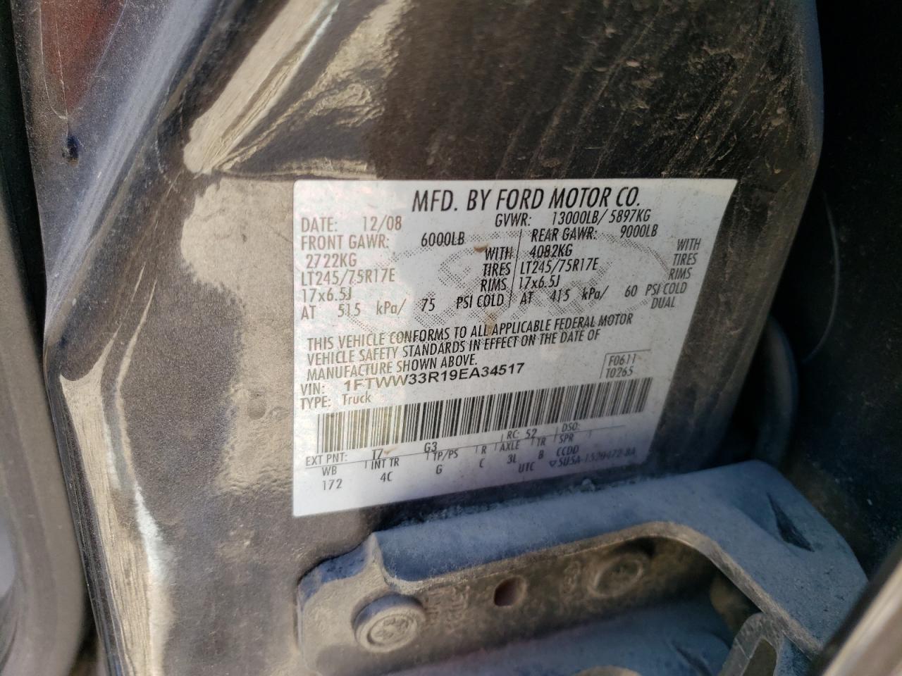 2009 Ford F350 - Image 13