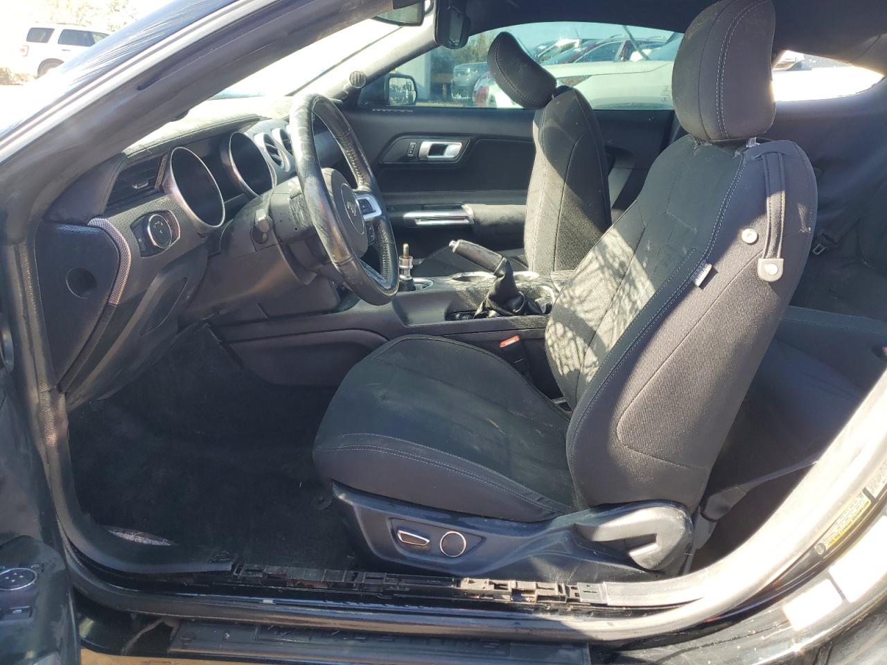 2018 Ford Mustang - Image 7